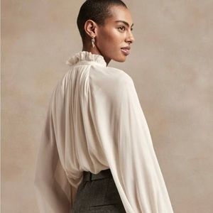 Banana Republic Balloon Sleeve Crème Blouse with Ruffle Collar - NWT